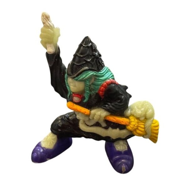 Vintage Witch Figurine Glow In The Dark Toy With Broomstick & Green Hair Hallowe - Picture 1 of 6
